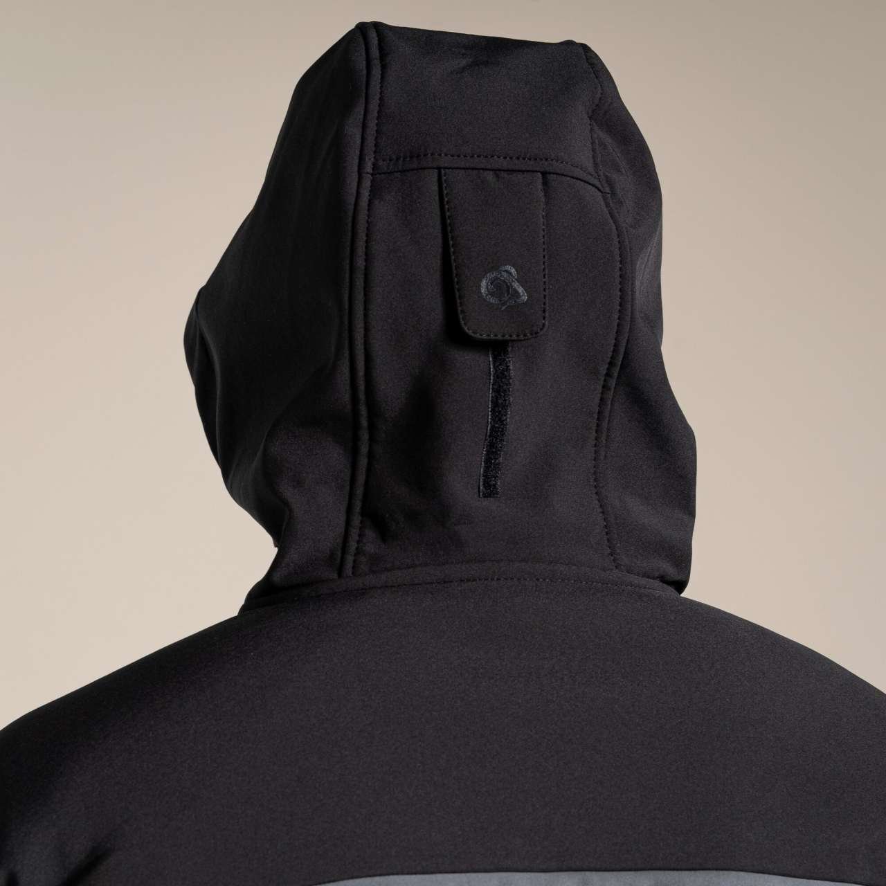 https://www.ldy.hr/_assets/_PrintoTerra/craghoppers/model/crcel005/crcel005-5.jpg