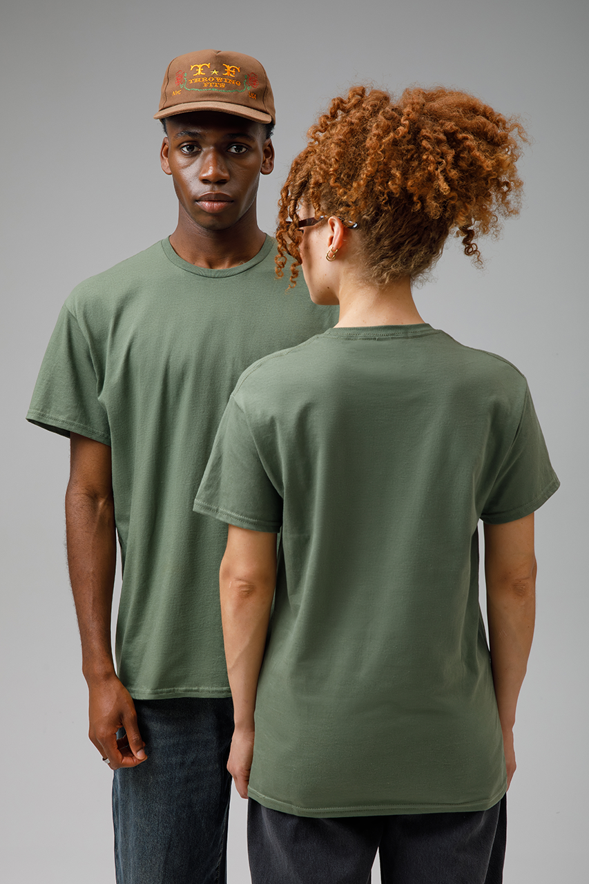 https://impresamissoni.com/_im/_printoterra/gildan/model/gi3000/gi3000-4.png