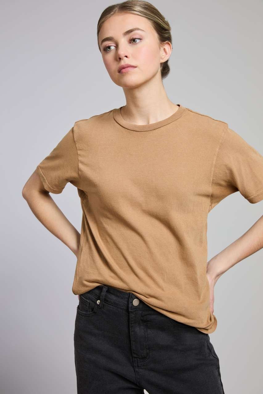 https://www.ldy.hr/_assets/_PrintoTerra/lane-seven/model/lst002/lst002-3.jpg