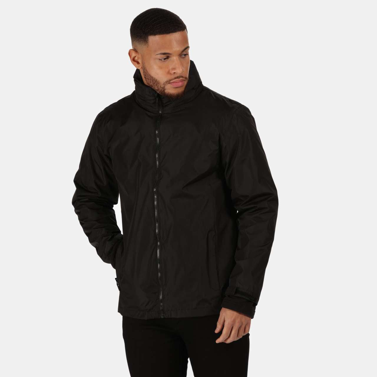 https://impresamissoni.com/_im/_printoterra/regatta/packshots/retra150/retra150-black_black-a1.jpg