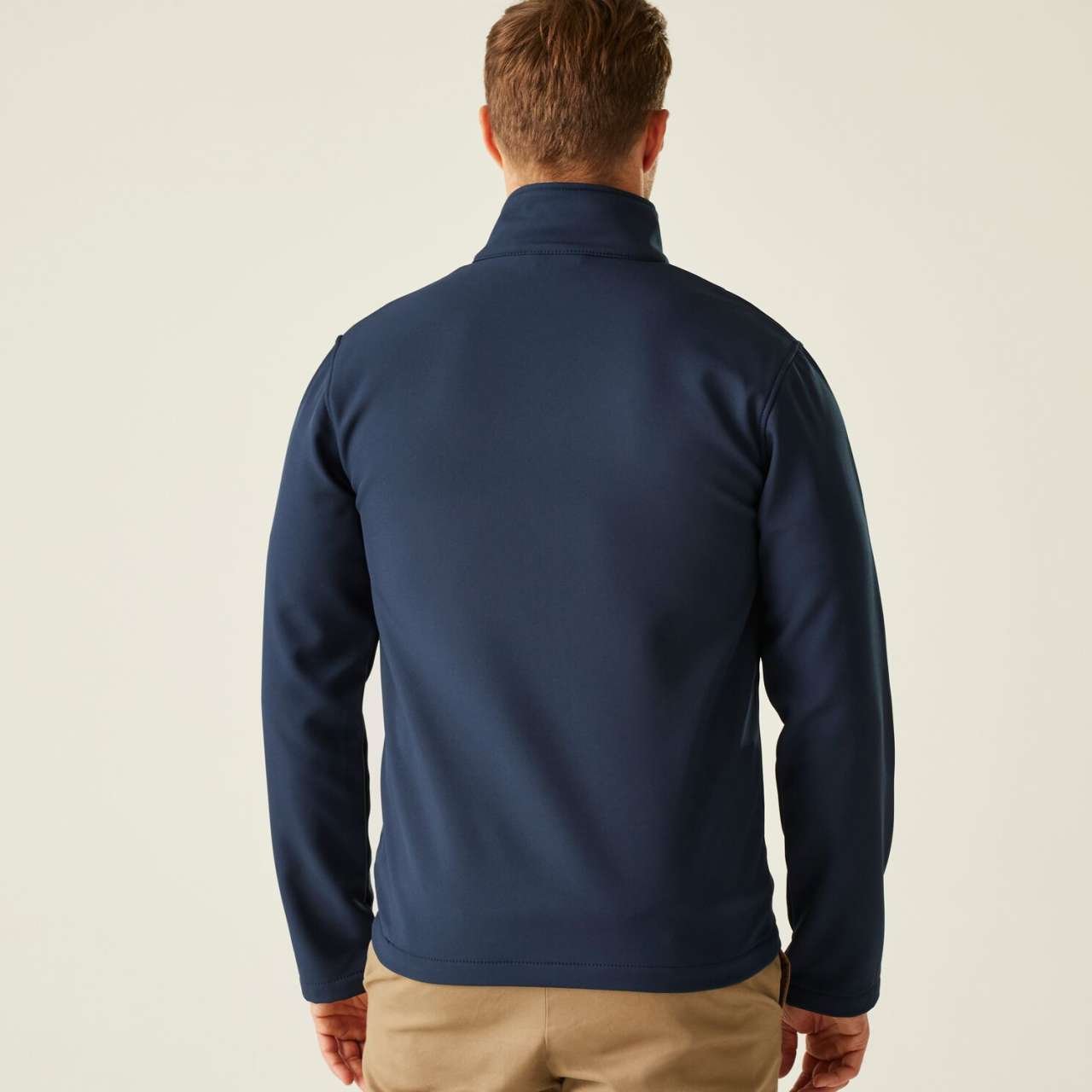 https://www.ldy.hr/_assets/_PrintoTerra/regatta/model/retra762/retra762-3.jpg