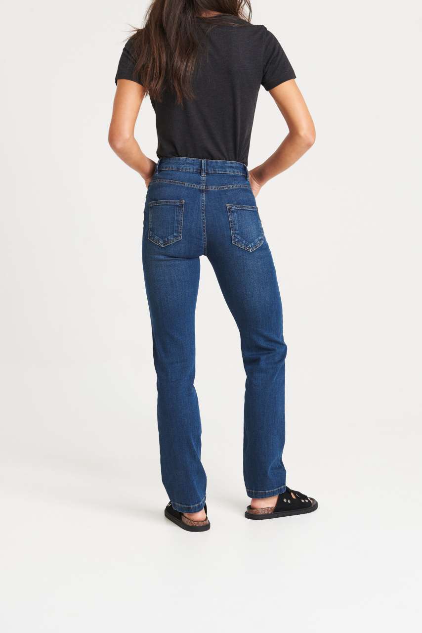 https://impresamissoni.com/_im/_printoterra/so-denim/model/sd011/sd011-10.jpg