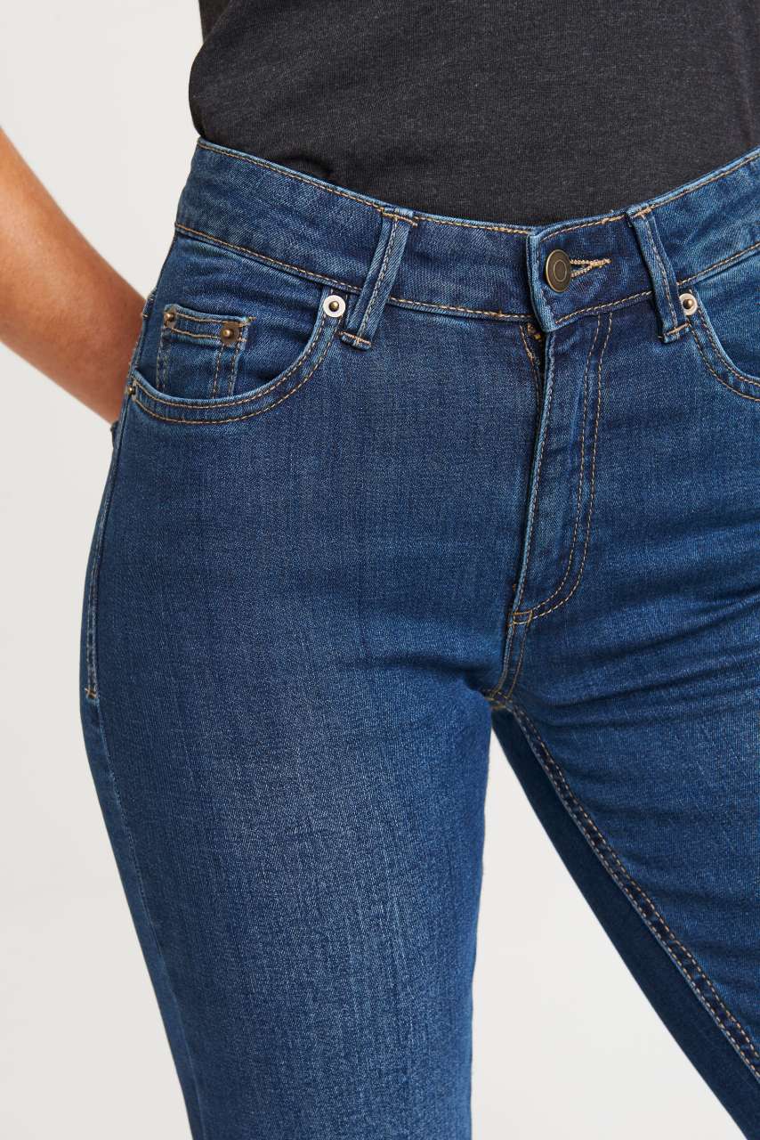https://impresamissoni.com/_im/_printoterra/so-denim/model/sd011/sd011-2.jpg
