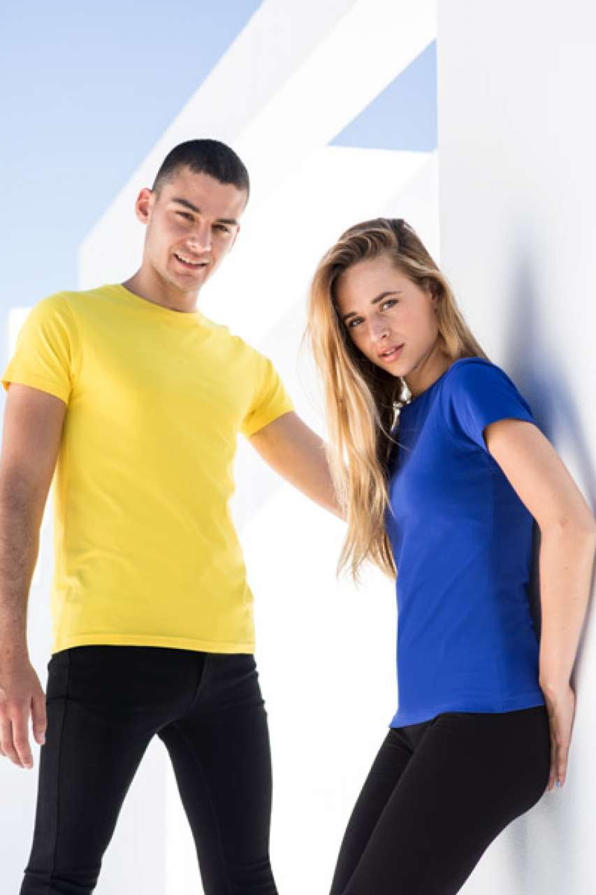 https://www.ldy.hr/_assets/_PrintoTerra/skinny-fit/model/sf121/sf121-18.jpg